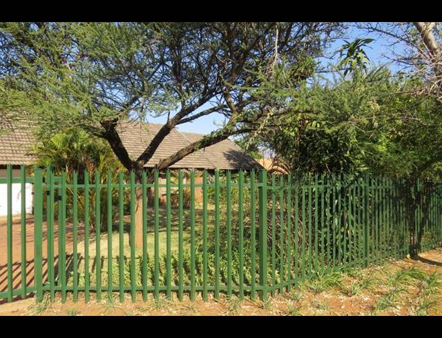 3 BEDROOM HOUSE FOR SALE IN CHROOM PARK